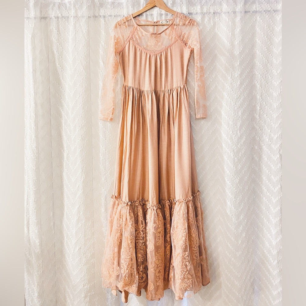 Joyfolie Lace Maxi Dress
